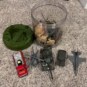 Army Toy Bucket